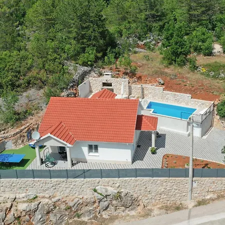 Stunning In Poljica With Kitchen